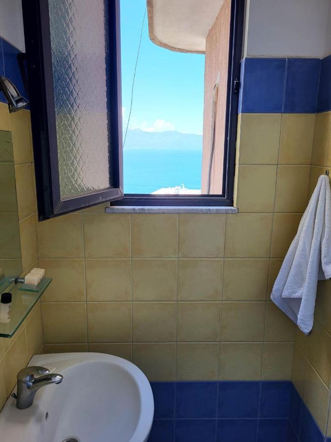 Vive Mare Sarandë Exterior foto